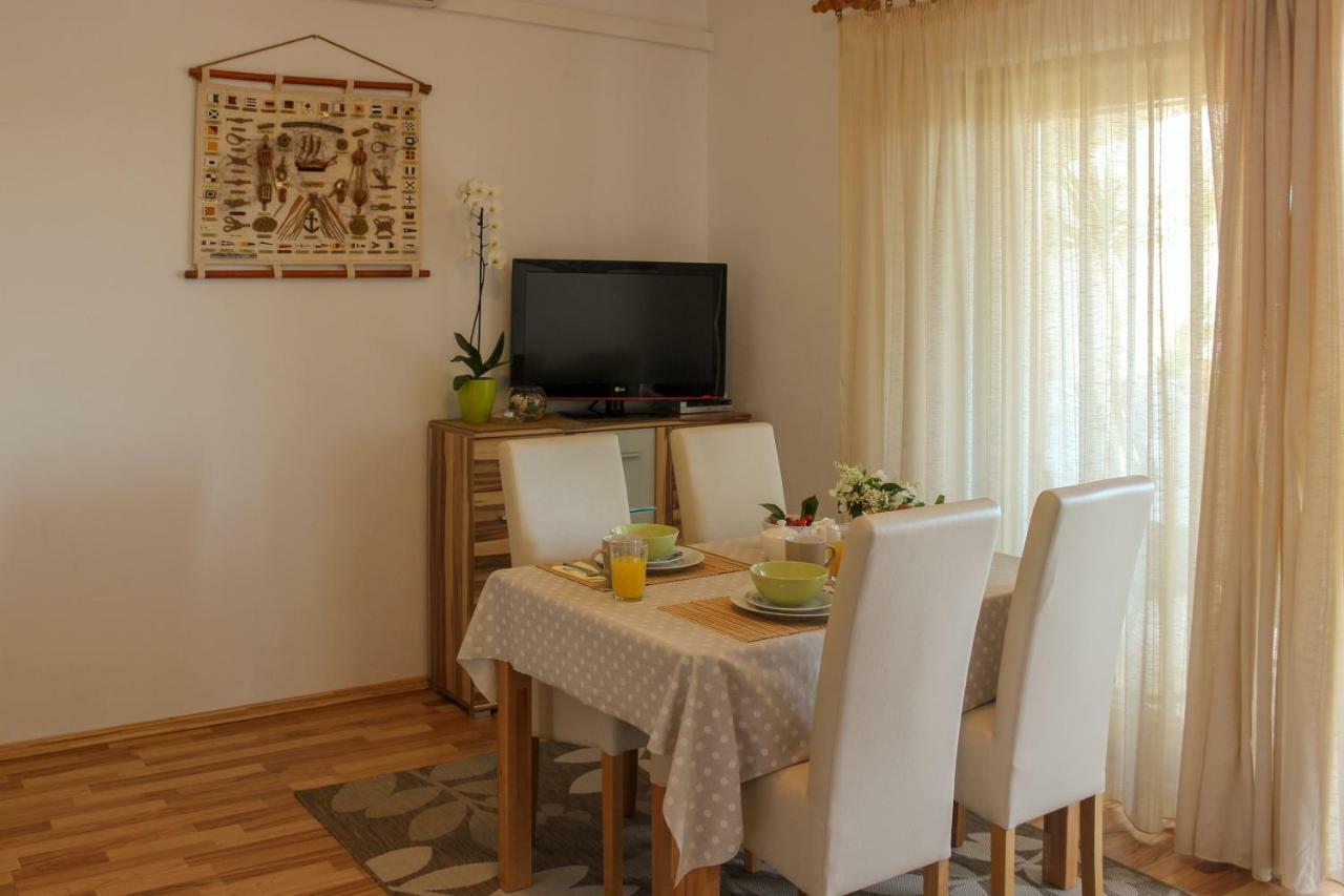 Apartments Hrabar Trogir Exterior foto