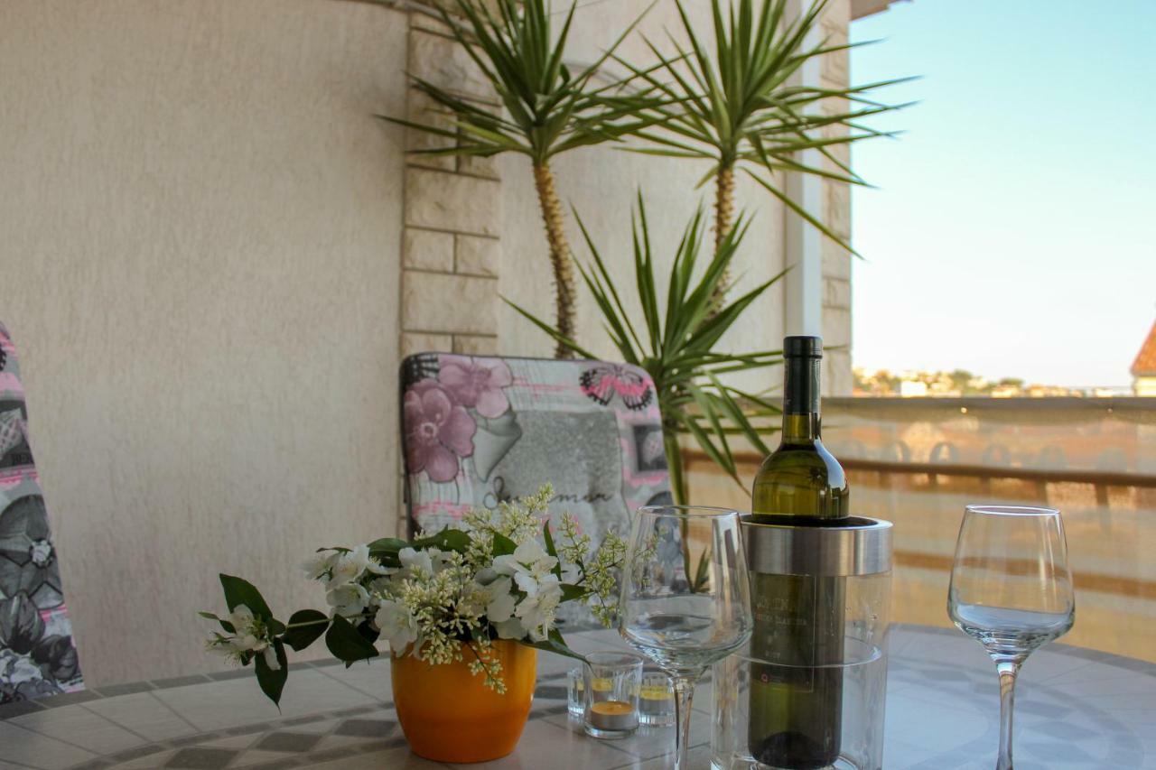 Apartments Hrabar Trogir Exterior foto